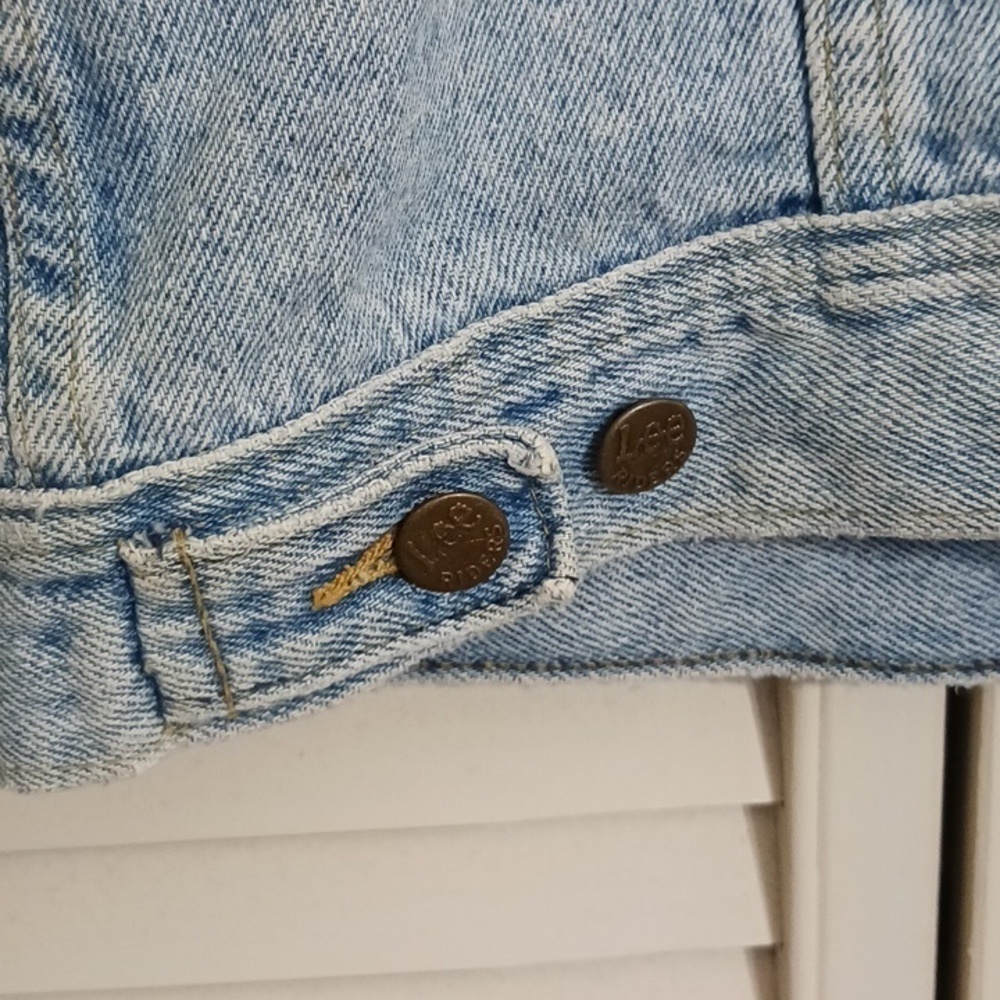 Vintage Lee Hard Rock Cafe Blue Jean Jacket, Size M - Picture 7 of 13